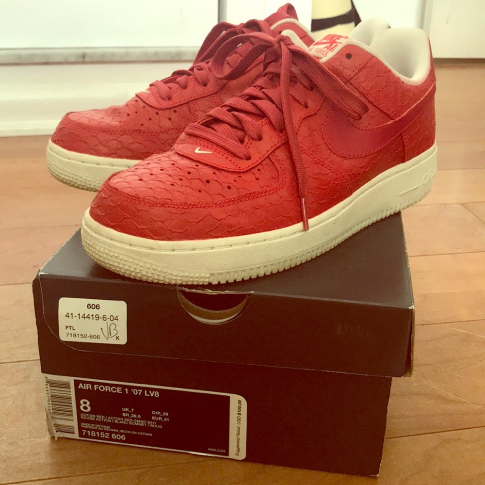 Nike Air Force 1
